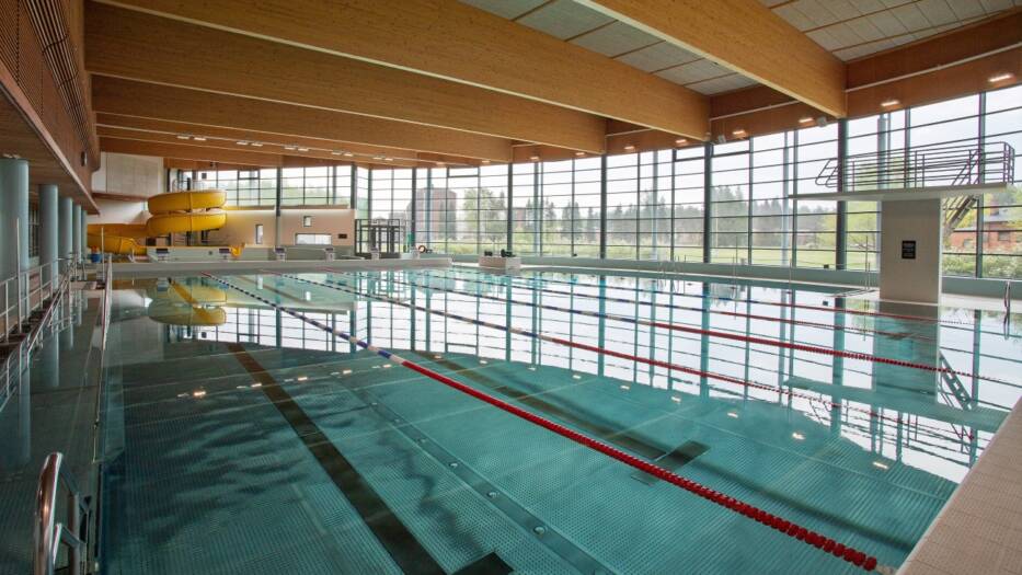 The main pool at Tuusula Swimming Centre is empty